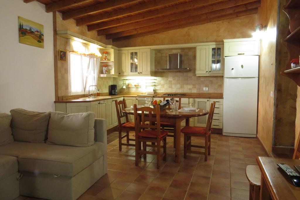 Casa La Lomada Guest House Telde Ngoại thất bức ảnh